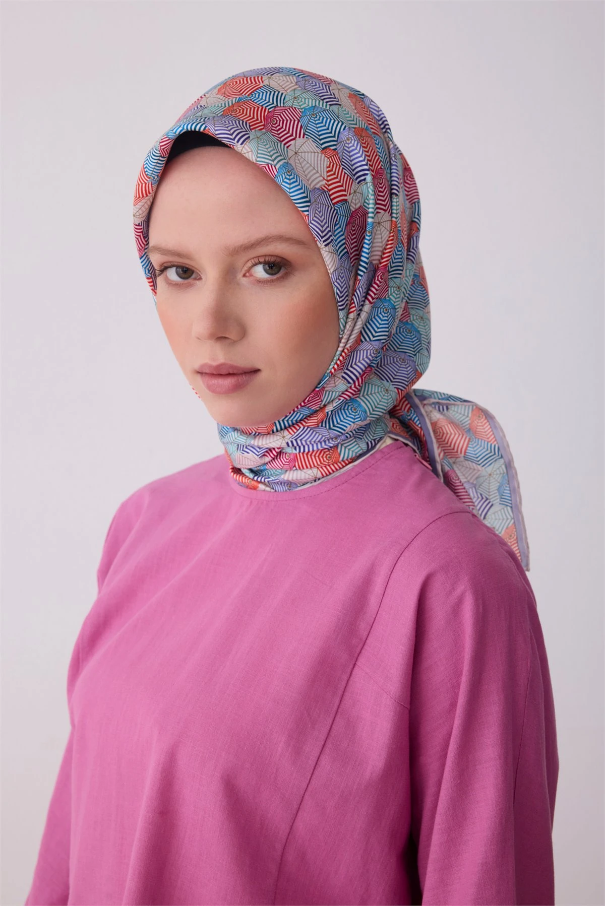 34 Belli Twill İpek Eşarp 4313D