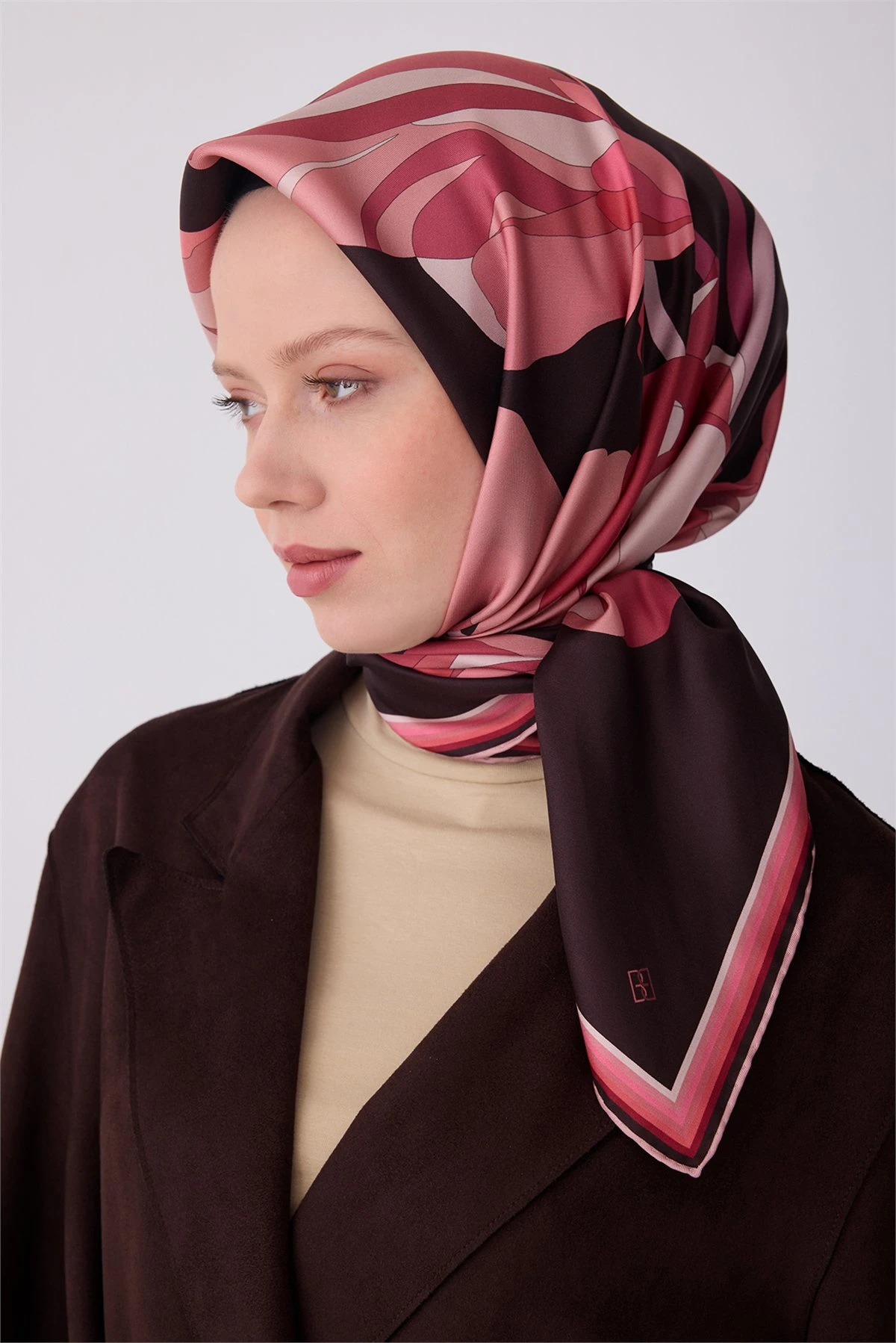 35 Belli Twill İpek Eşarp 4303D