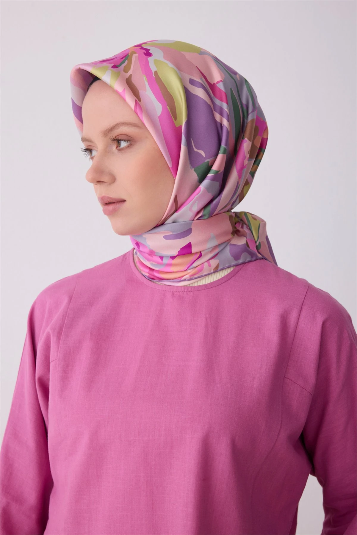 35 Belli Twill İpek Eşarp 4315D