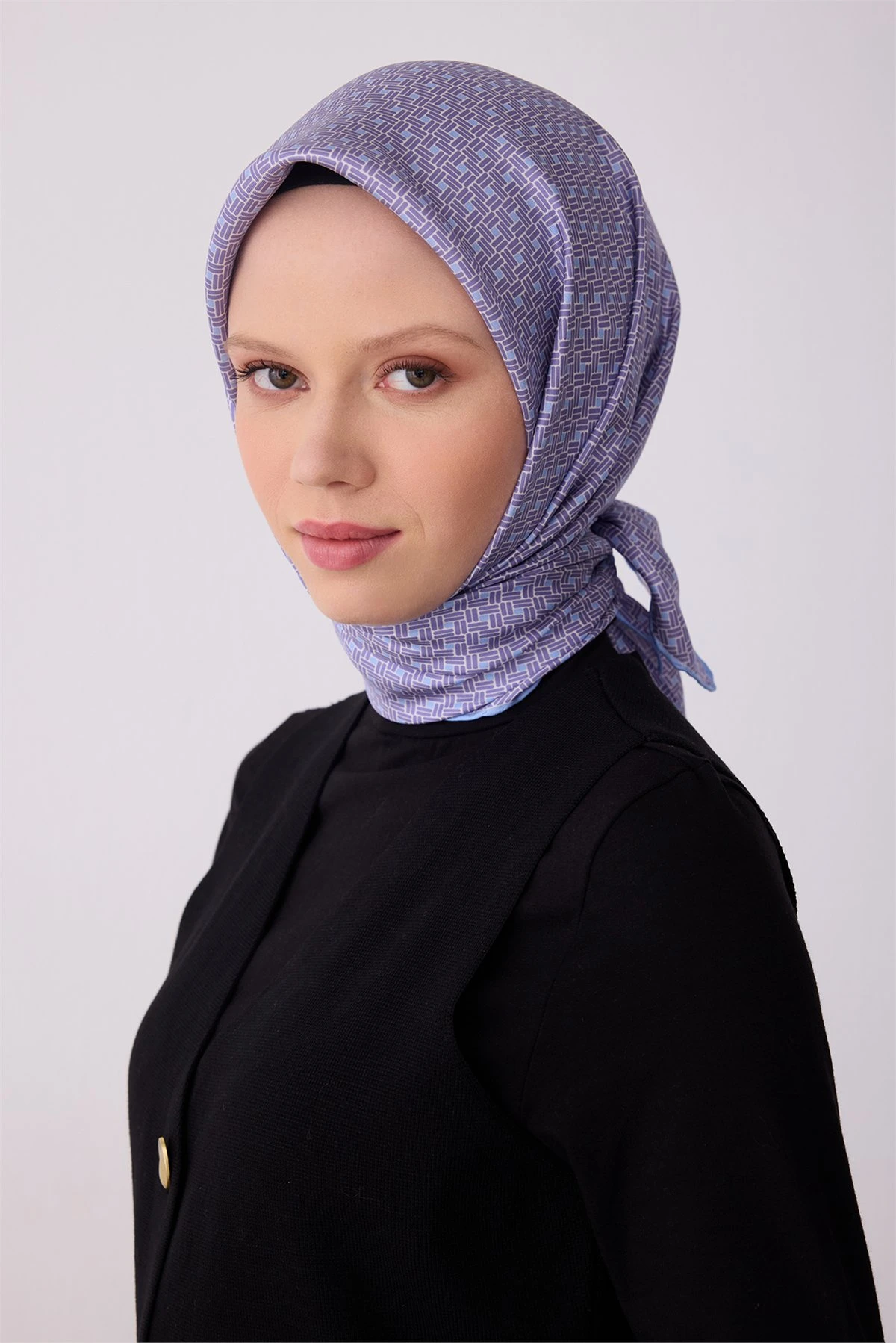 36 Belli Twill İpek Eşarp 4317D