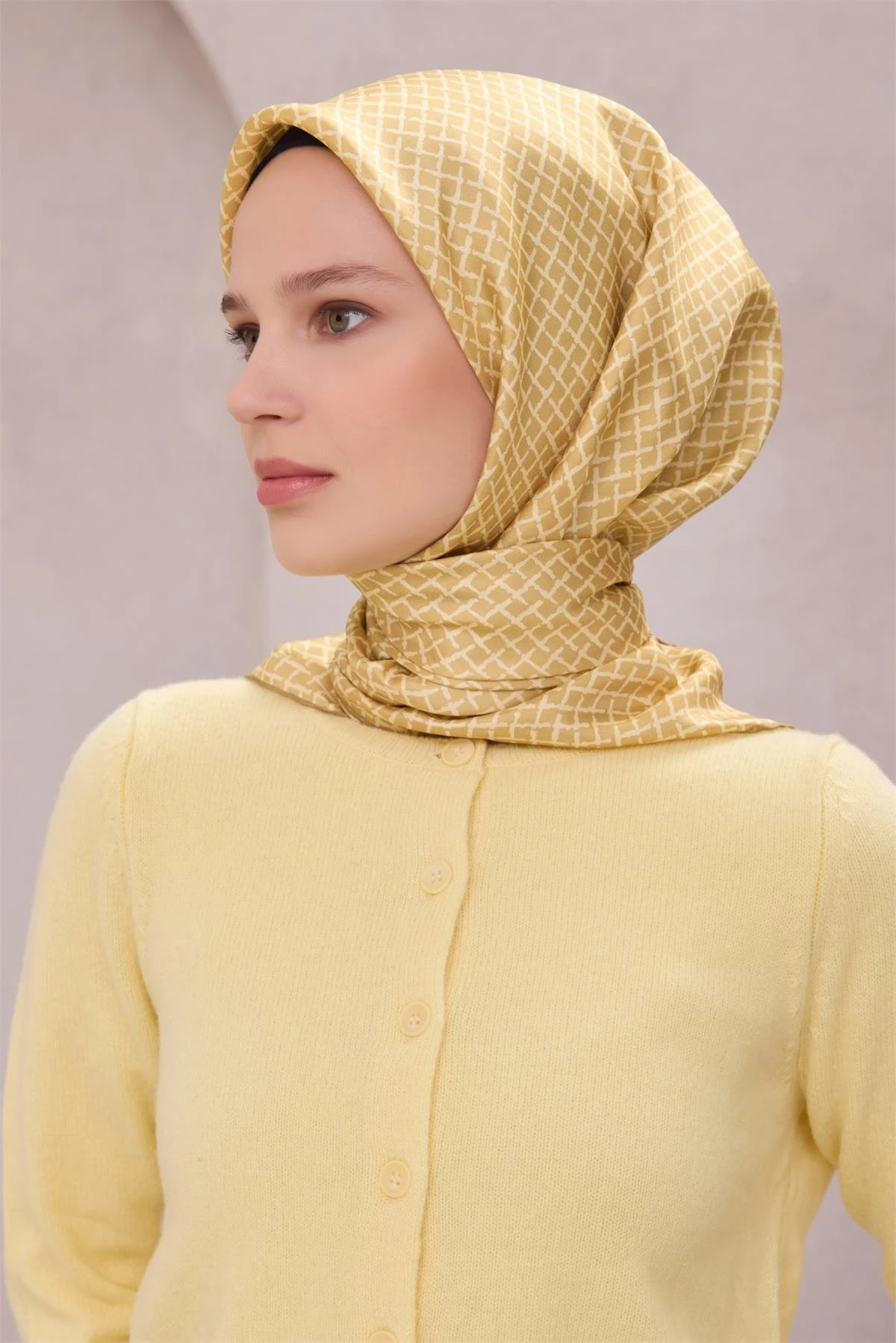 38 Belli Twill İpek Eşarp 4203D