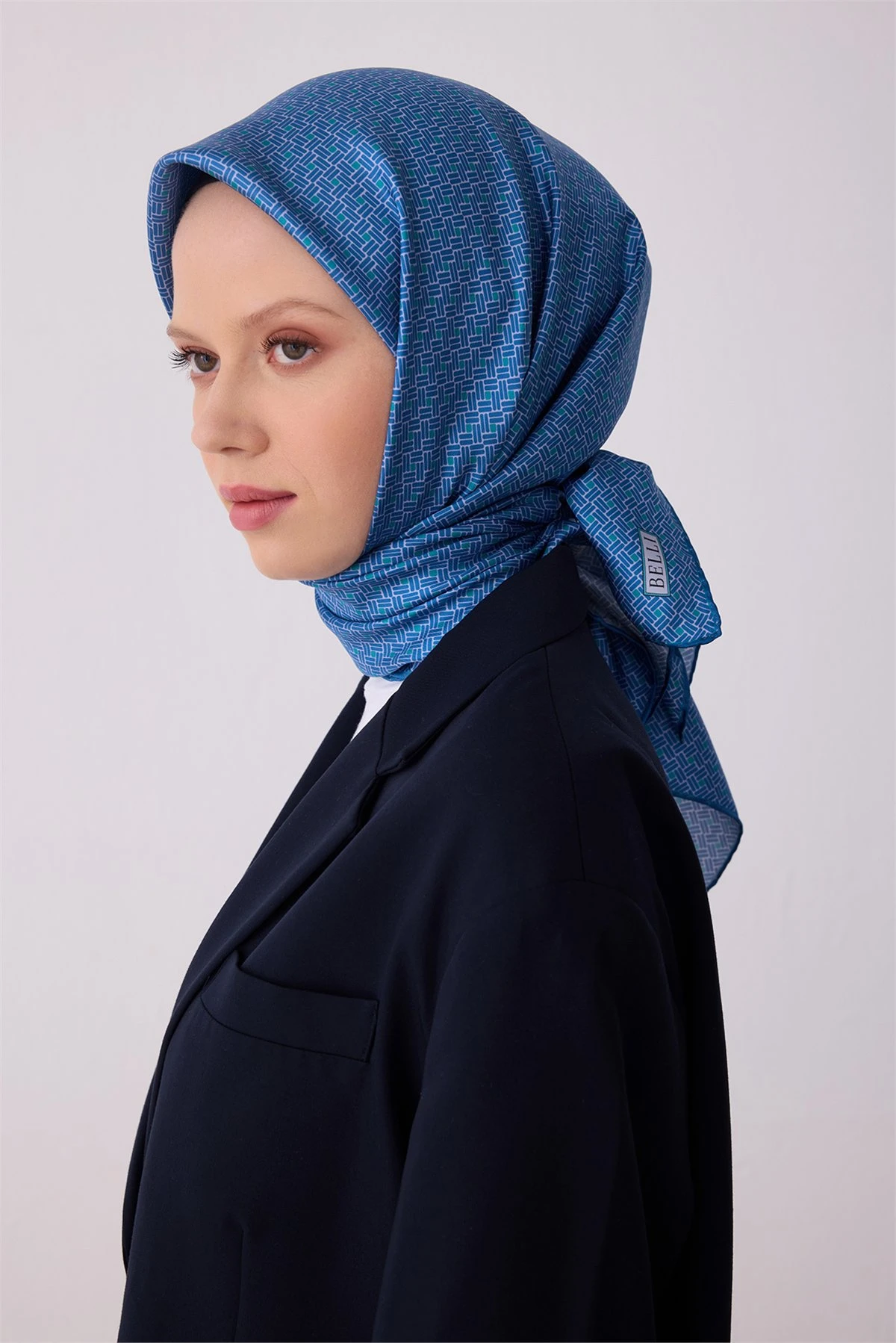 50 Belli Twill İpek Eşarp 4317D