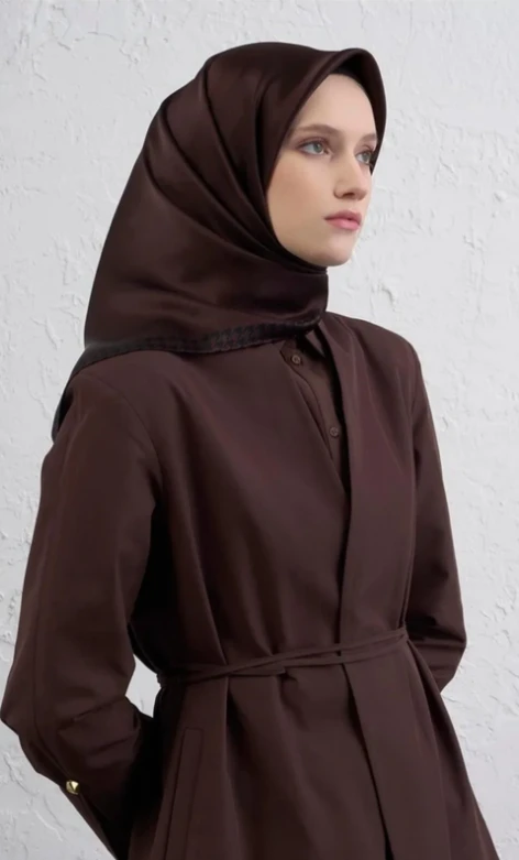 52 Armine Sura İpek Eşarp 9443D