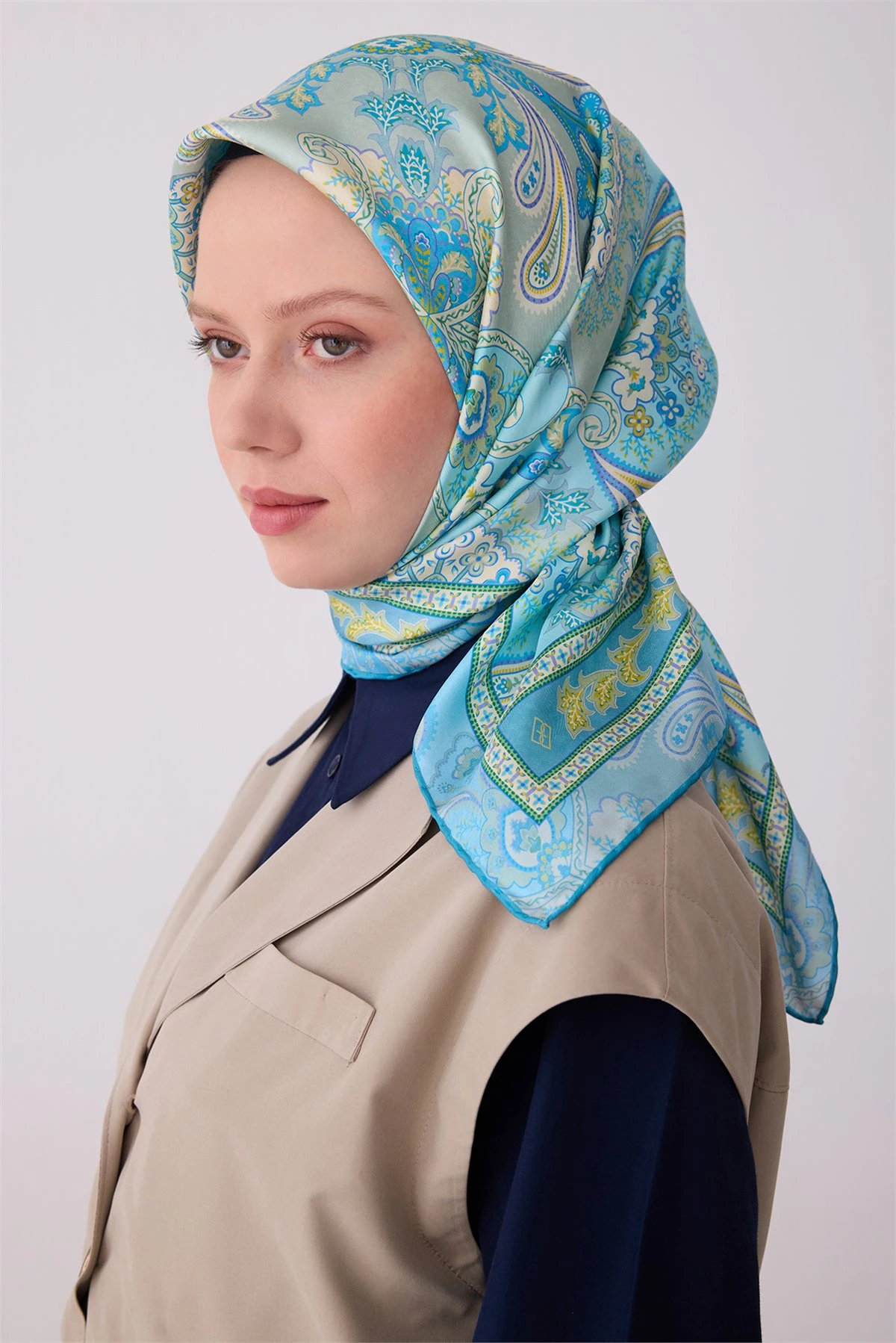 52 Belli Twill İpek Eşarp 4304D