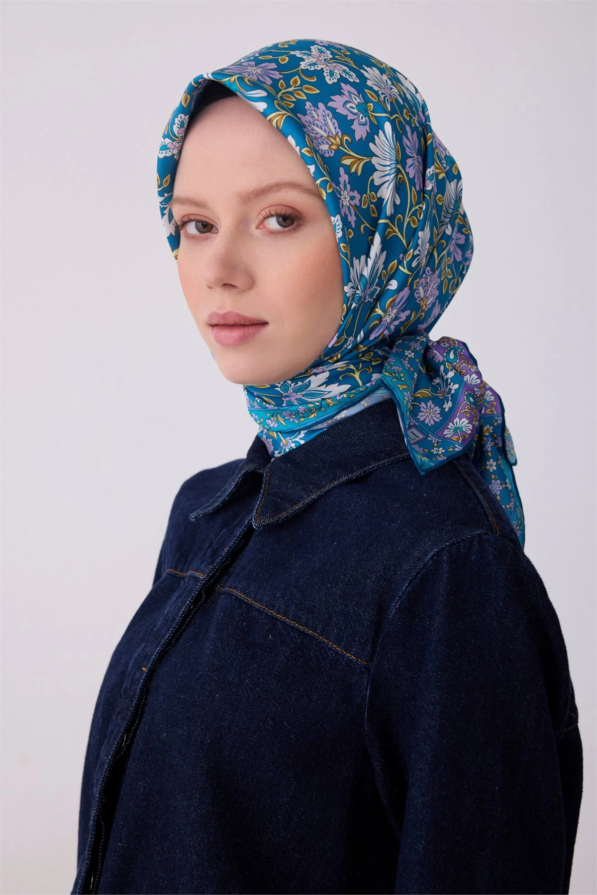 52 Belli Twill İpek Eşarp 4314D