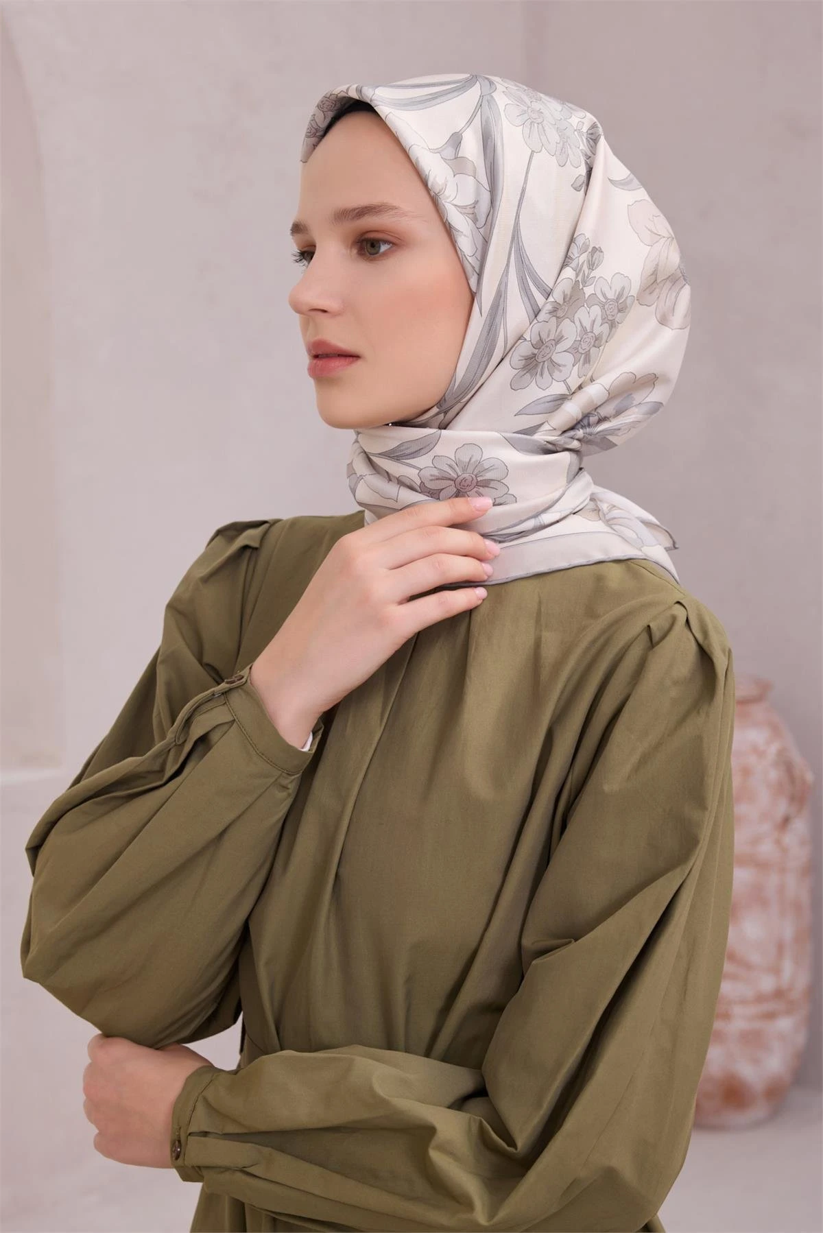 59 Belli Twill İpek Eşarp 4219D