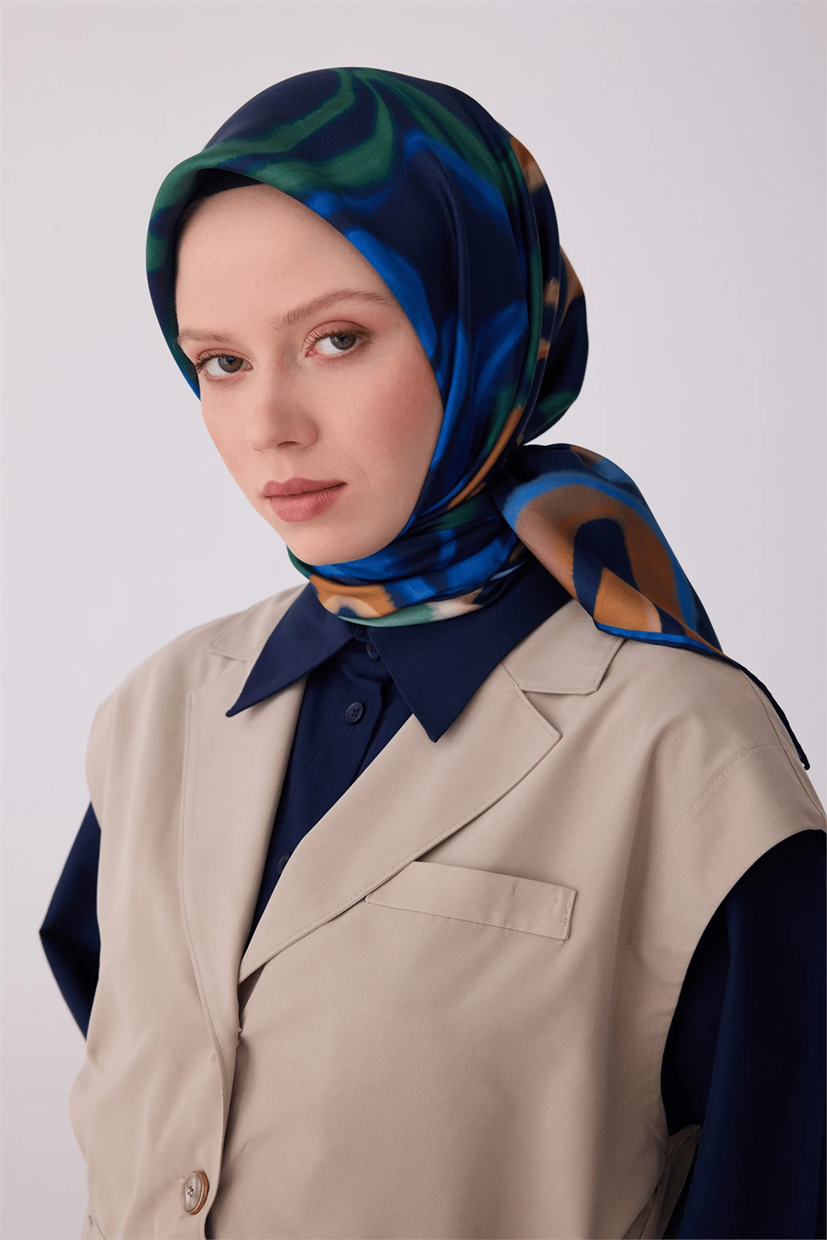 84 Belli Twill İpek Eşarp 4301D