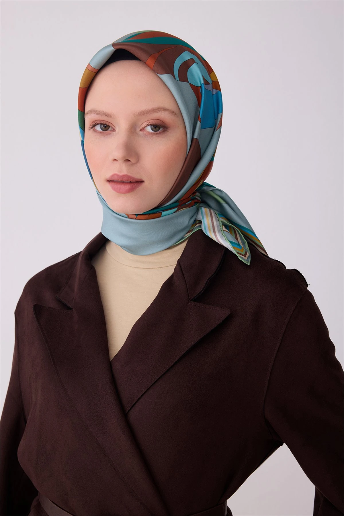 84 Belli Twill İpek Eşarp 4303D