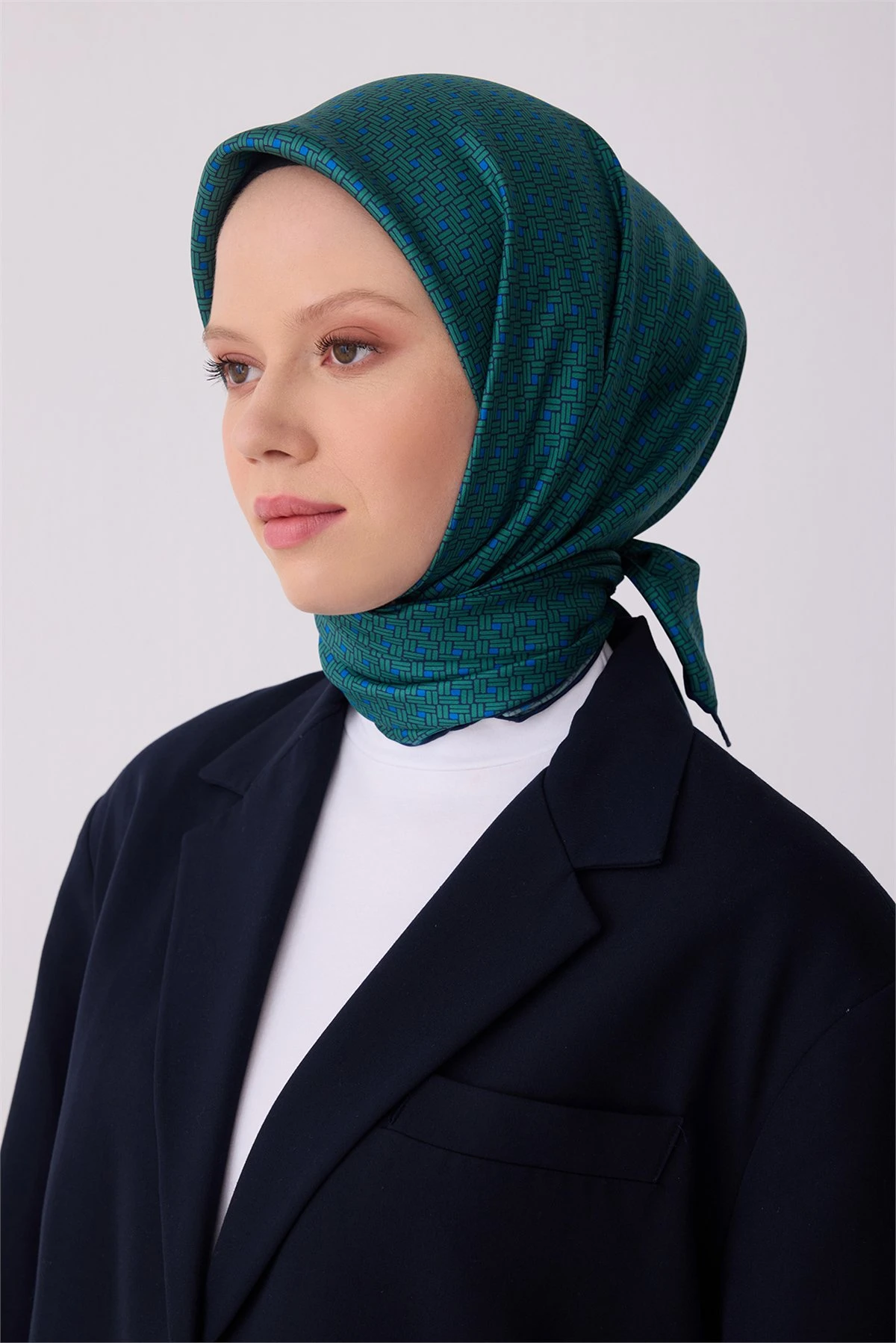 85 Belli Twill İpek Eşarp 4317D