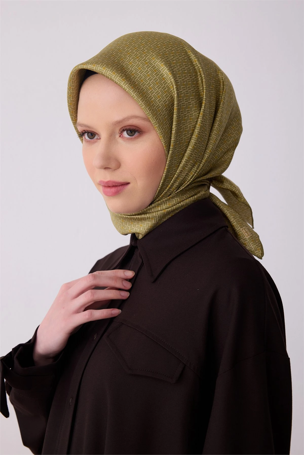 88 Belli Twill İpek Eşarp 4317D