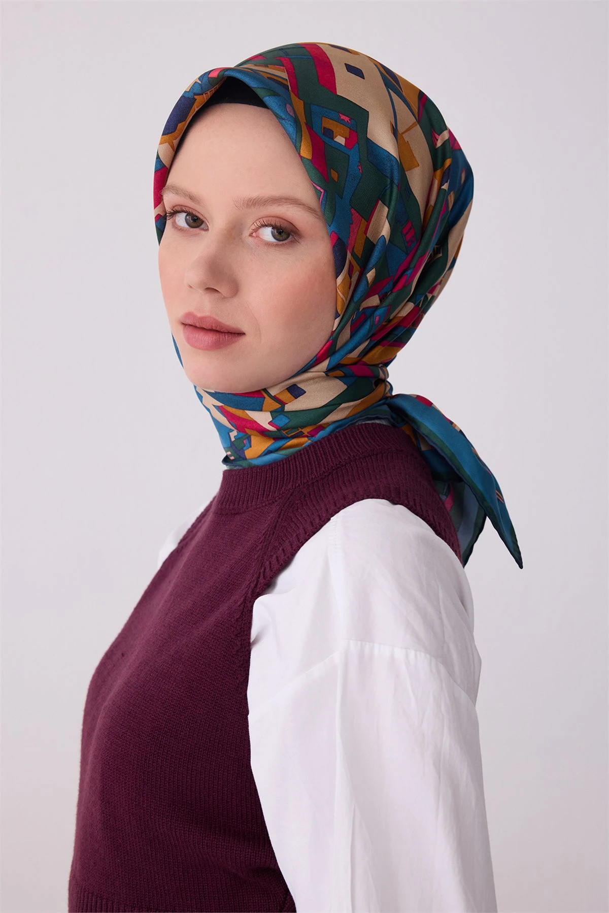 80 Belli Twill İpek Eşarp 4307D