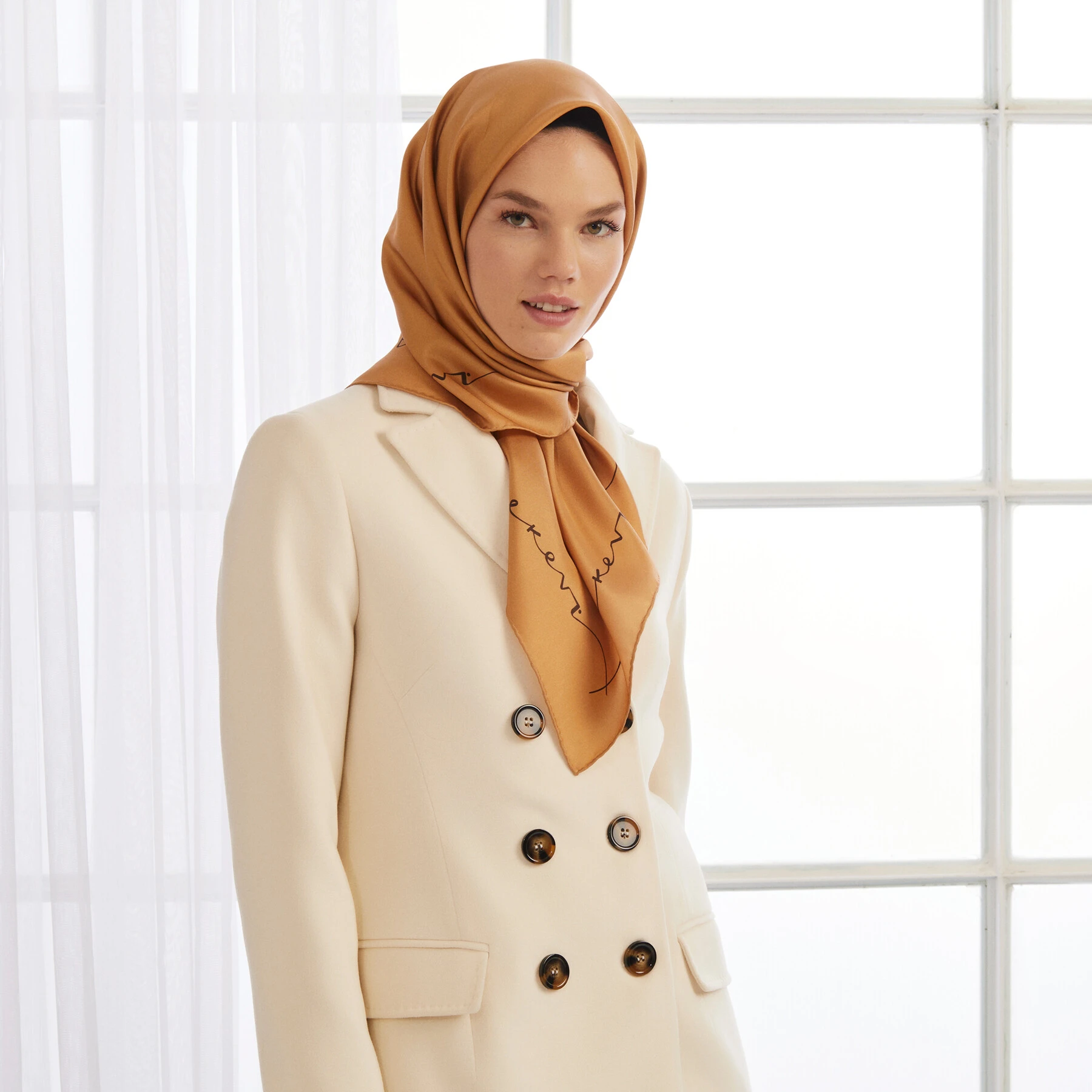 Bal Köpüğü İpekevi İpek Eşarp 1114