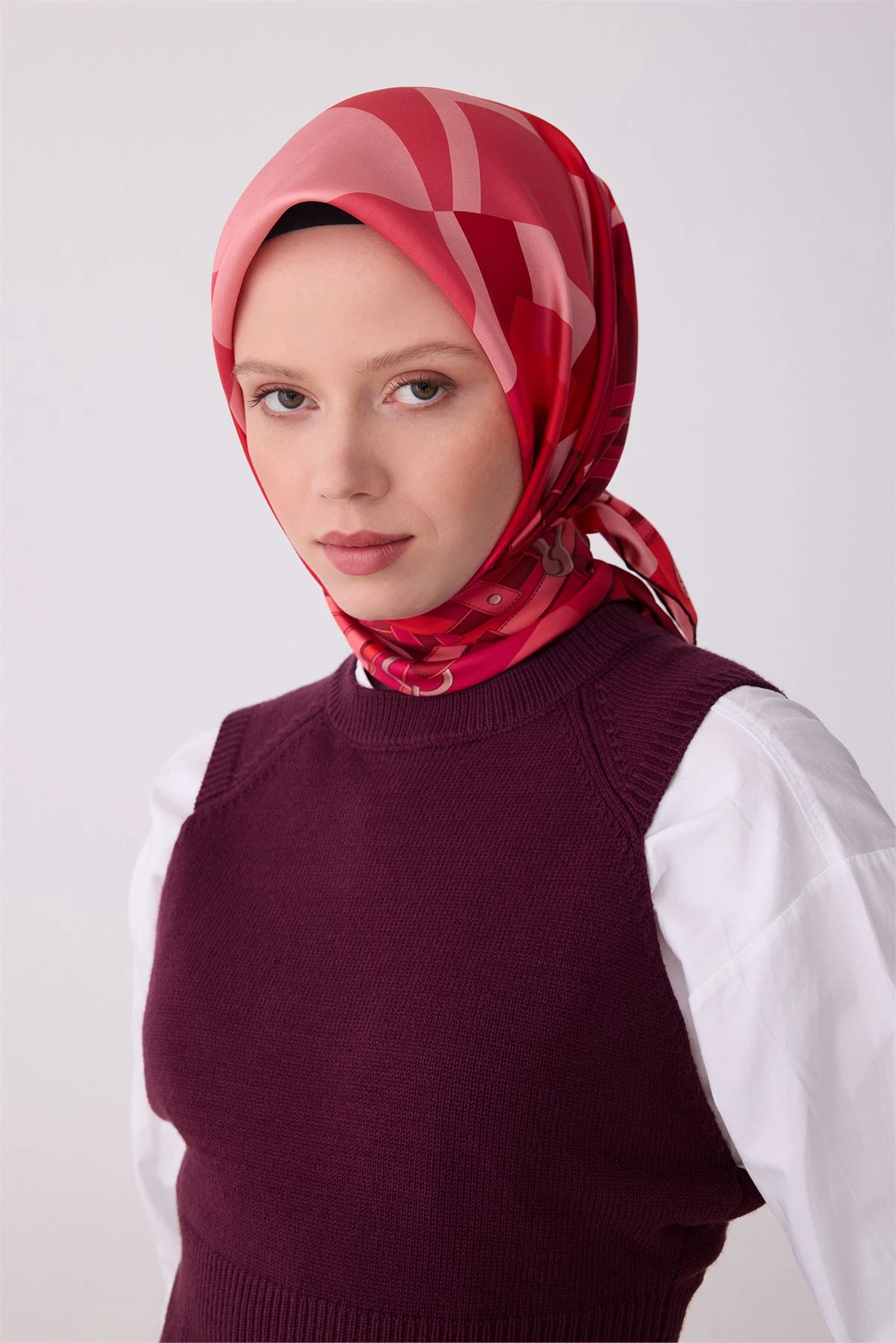 04 Belli Twill İpek Eşarp 4300D