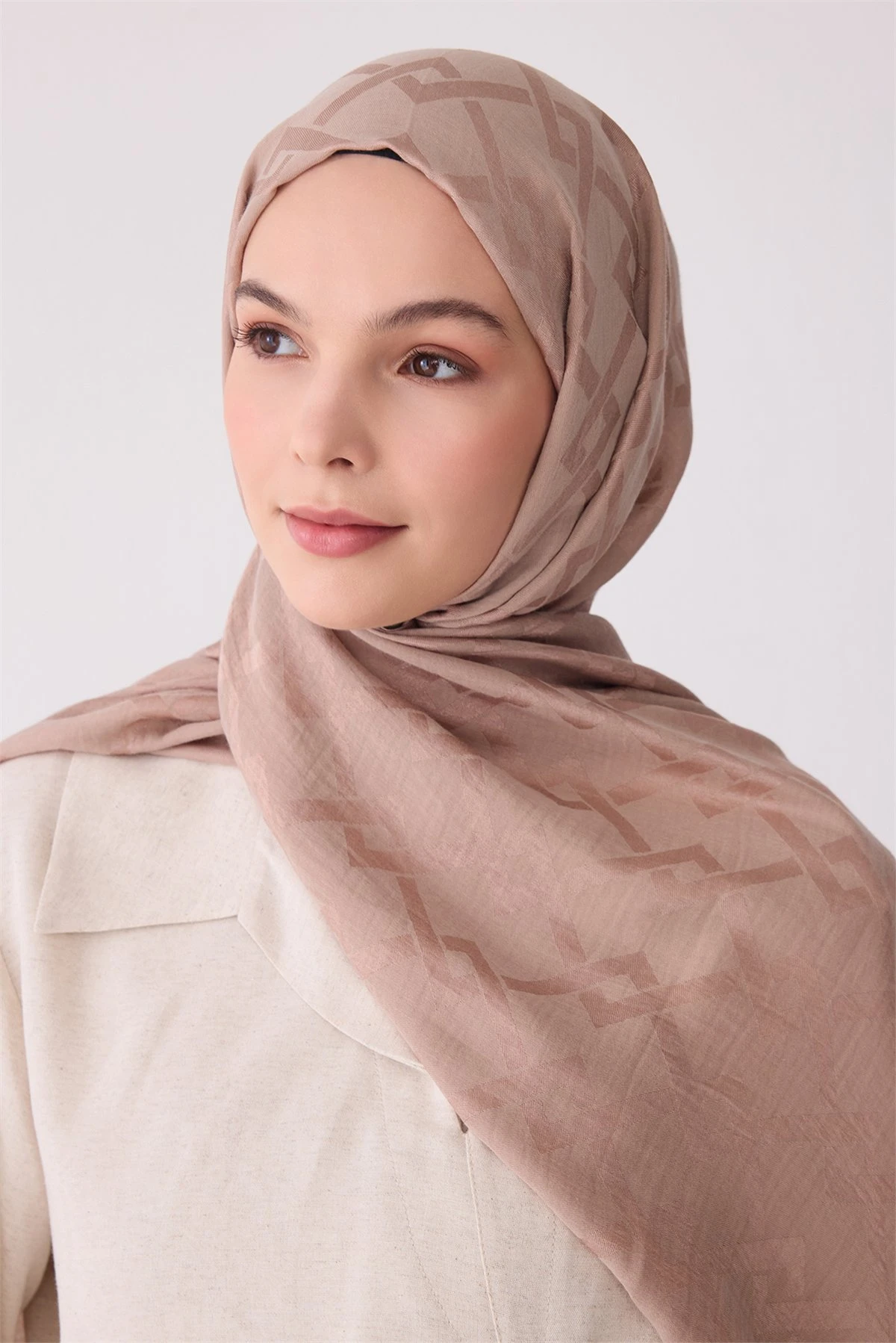 07 Belli Fresh Ivory Şal 1