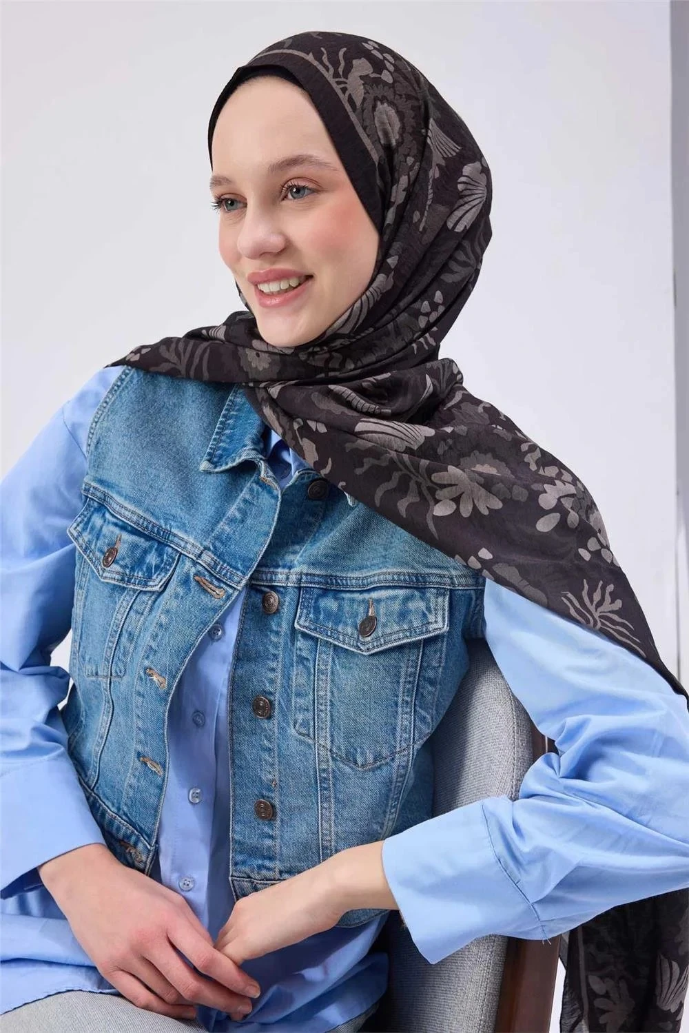 07 Silk Home Viskon Karışımlı Mayda Şal