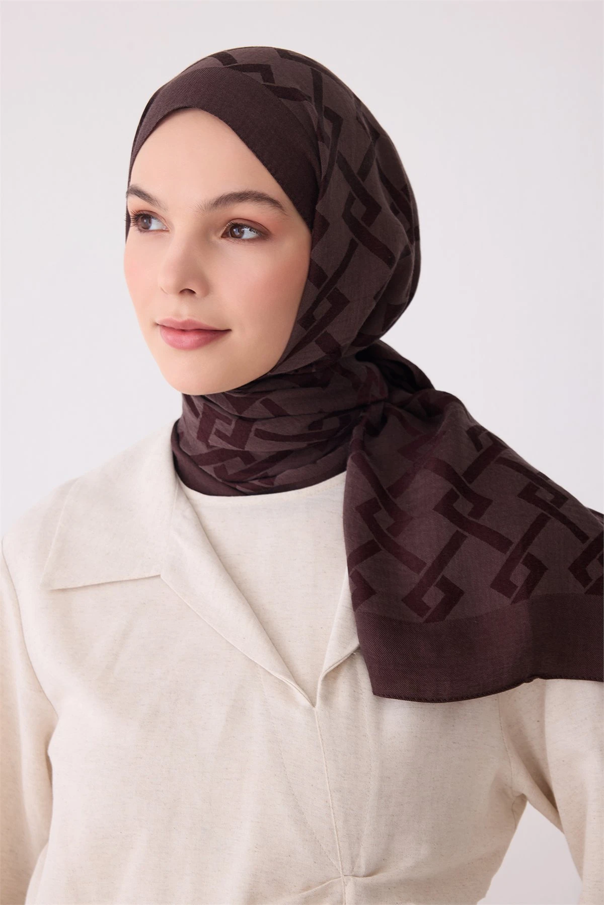 15 Belli Fresh Ivory Şal 1