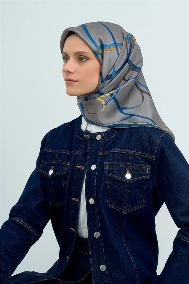 80 Armine Sura İpek Eşarp 9517D