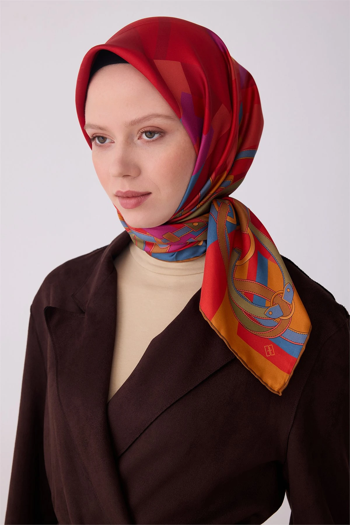 80 Belli Twill İpek Eşarp 4300D