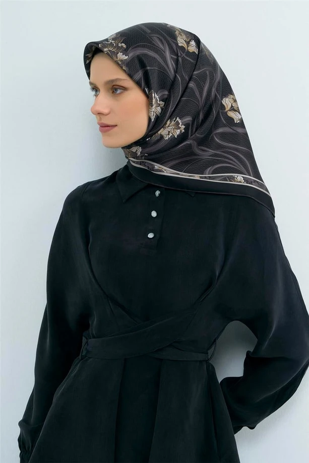 86 Armine Sura İpek Eşarp 9512D