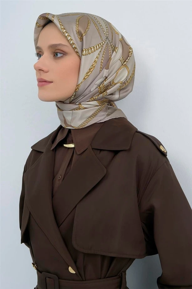 86 Armine Sura İpek Eşarp 9531D
