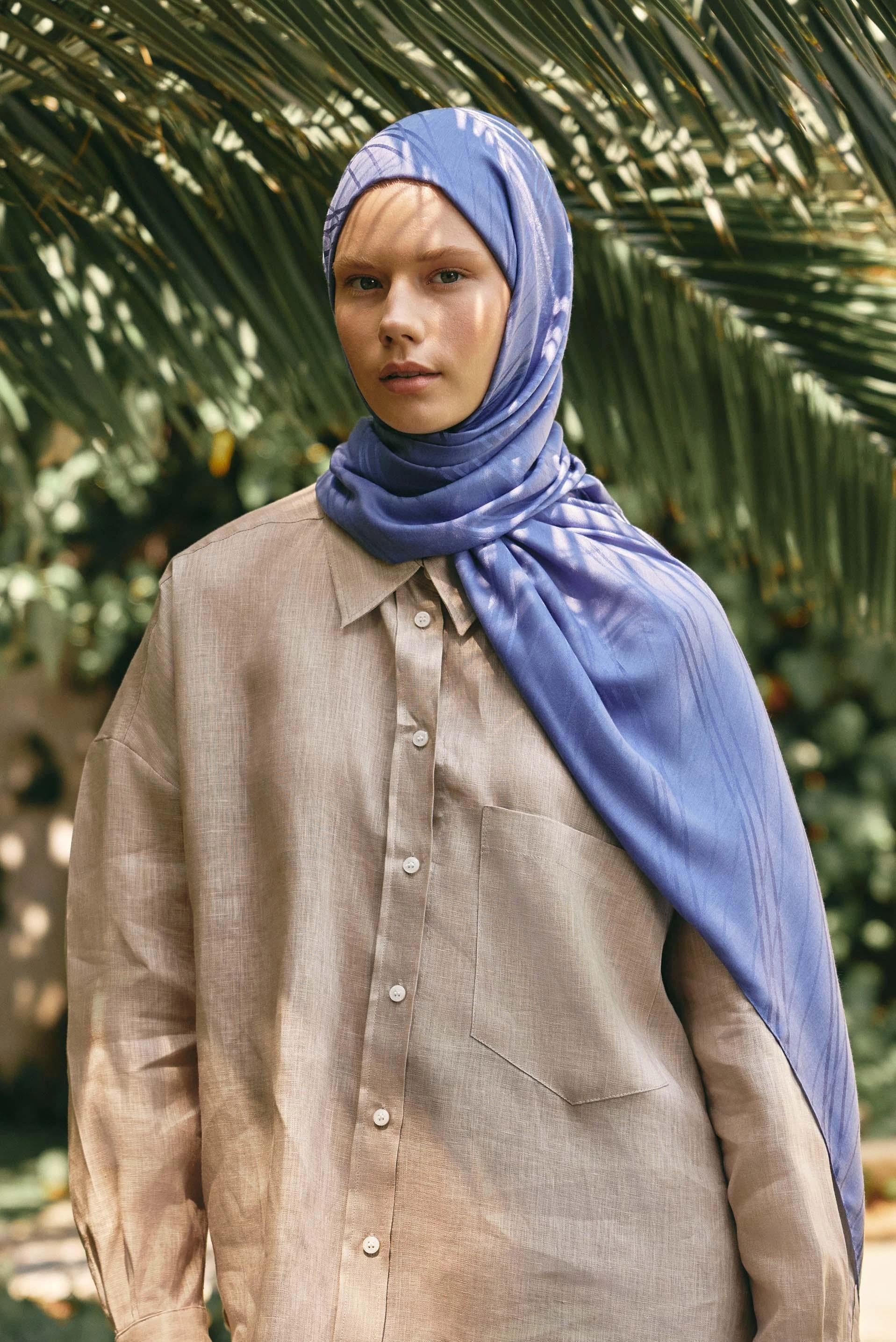 KOT MAVİ Carell Simetrik Jakar İtalyan İpekli Şal