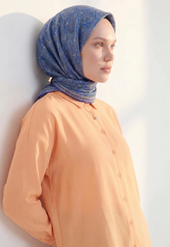 04 Silk Home Taç Desen Soft Eşarp