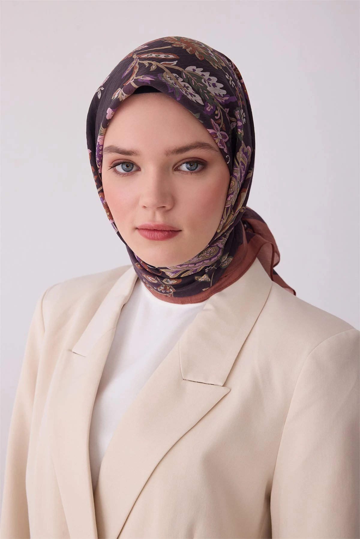 06 Belli Fresh Rozy Eşarp 3675