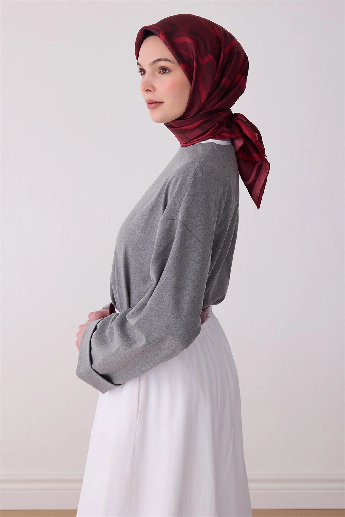 31 Belli Twill İpek Eşarp 4309D