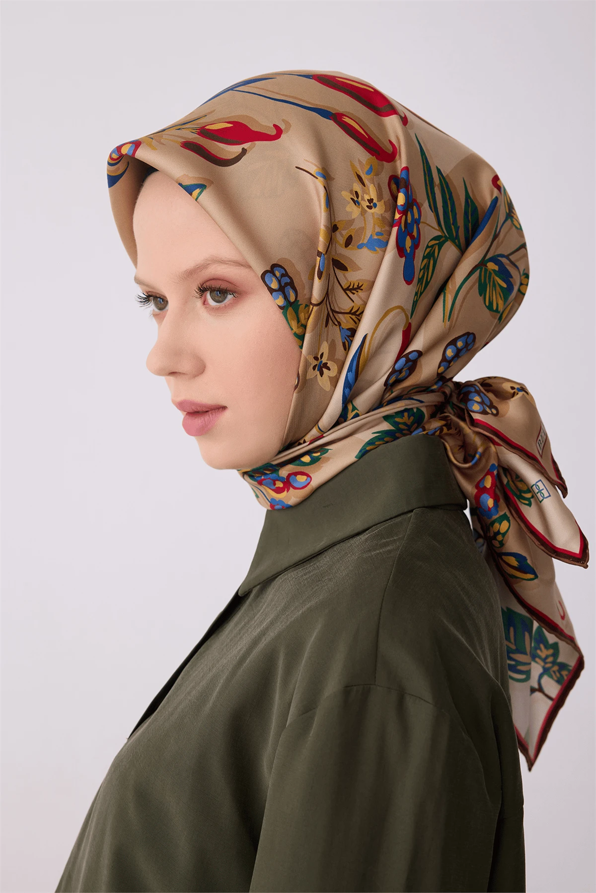 82 Belli Twill İpek Eşarp 4320D