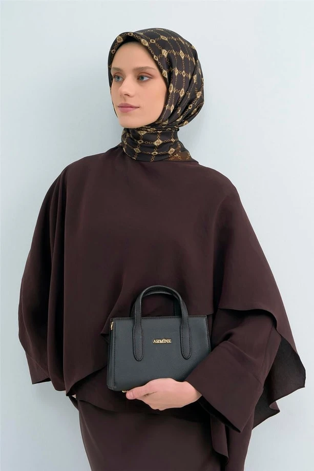 83 Armine Sura İpek Eşarp 9530D