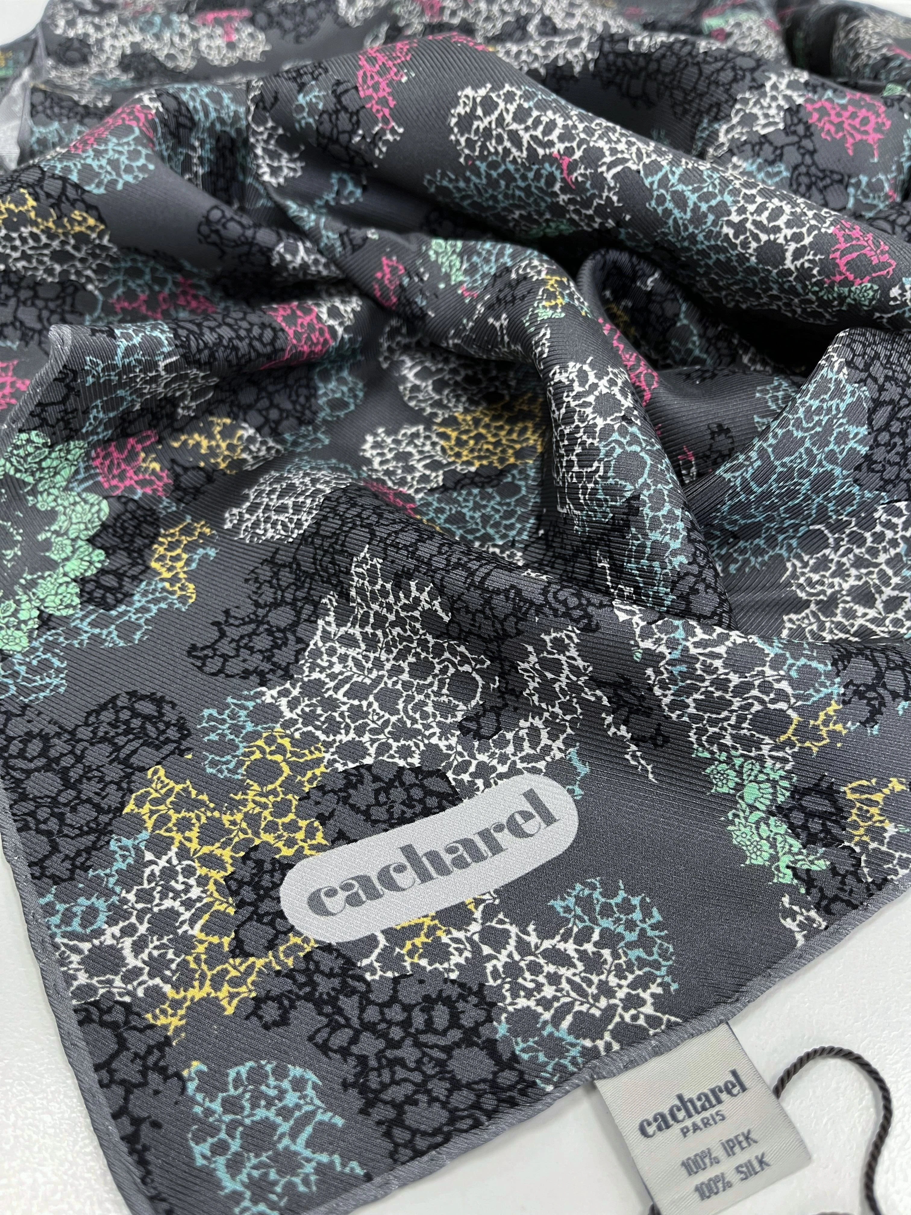 971 Cacharel Twill İpek Eşarp 9142313