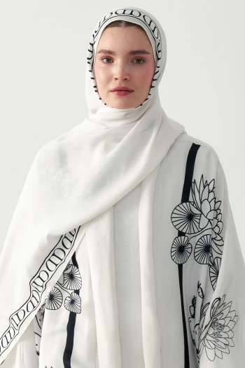 Ekru Carell Desert C Monogram Floş Şal