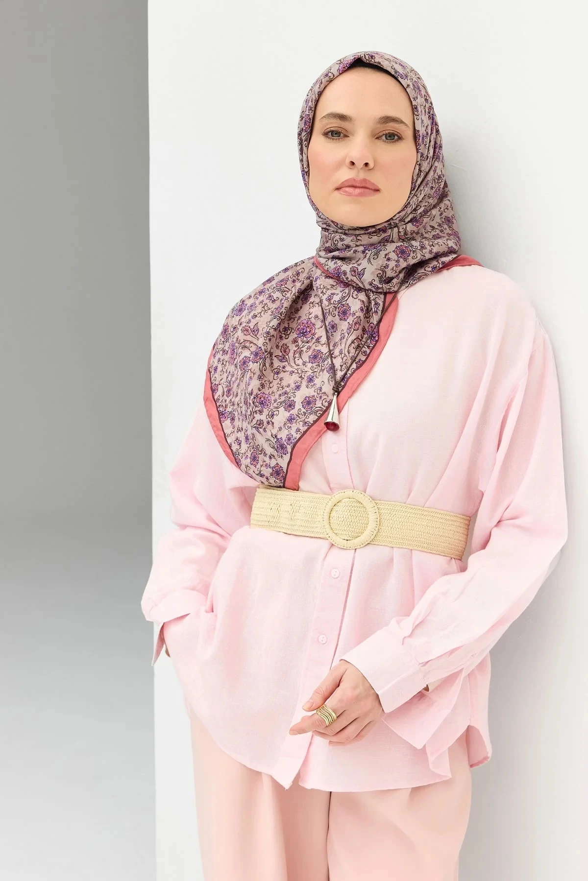 GÜL PEMBE Silk Home Çiçek Sarmalı Velora Eşarp