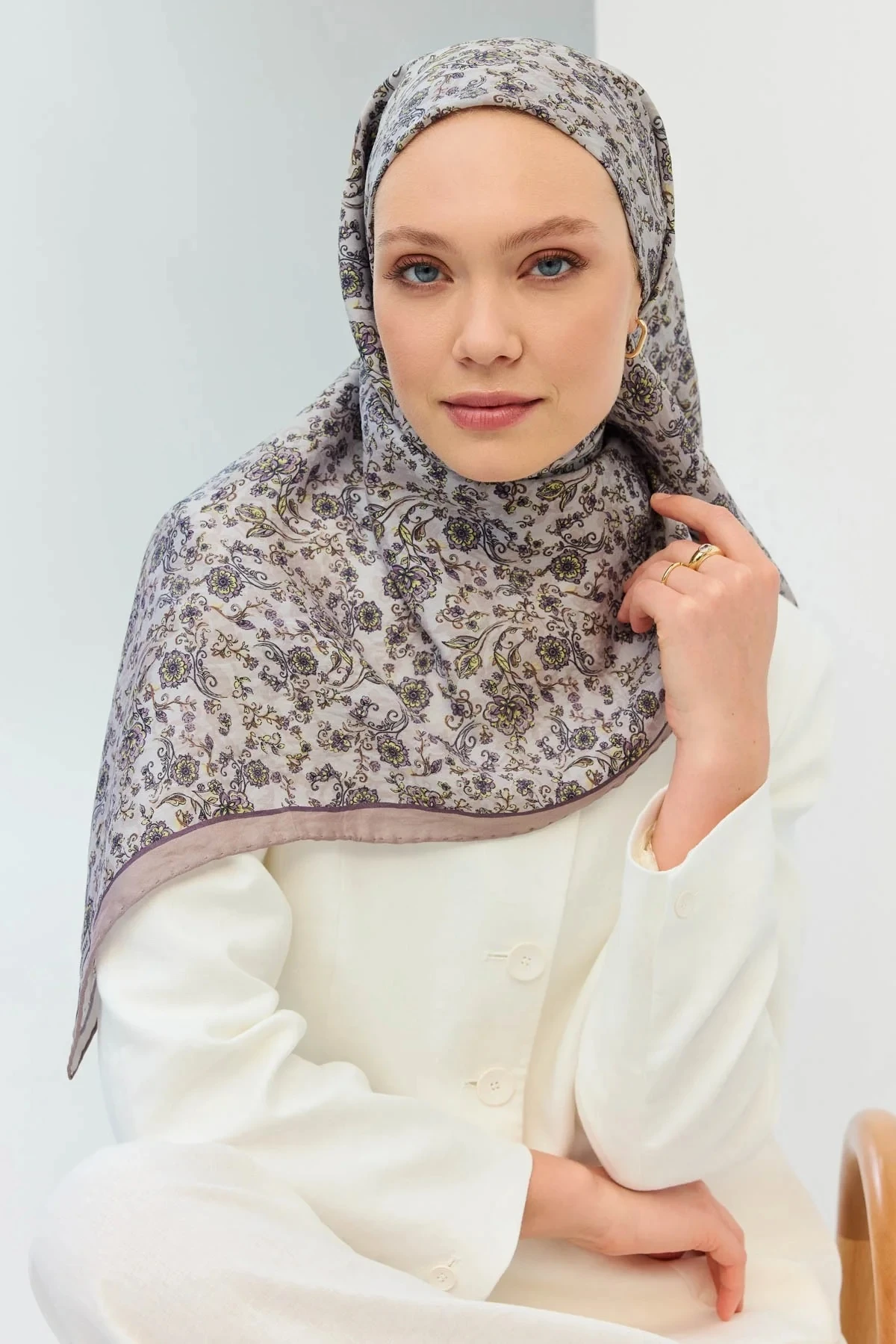 Vizon Silk Home Çiçek Sarmalı Velora Eşarp