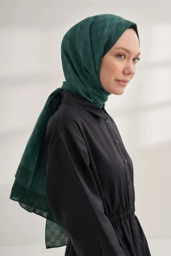 ZÜMRÜT Armanda Dama Monogram Şal