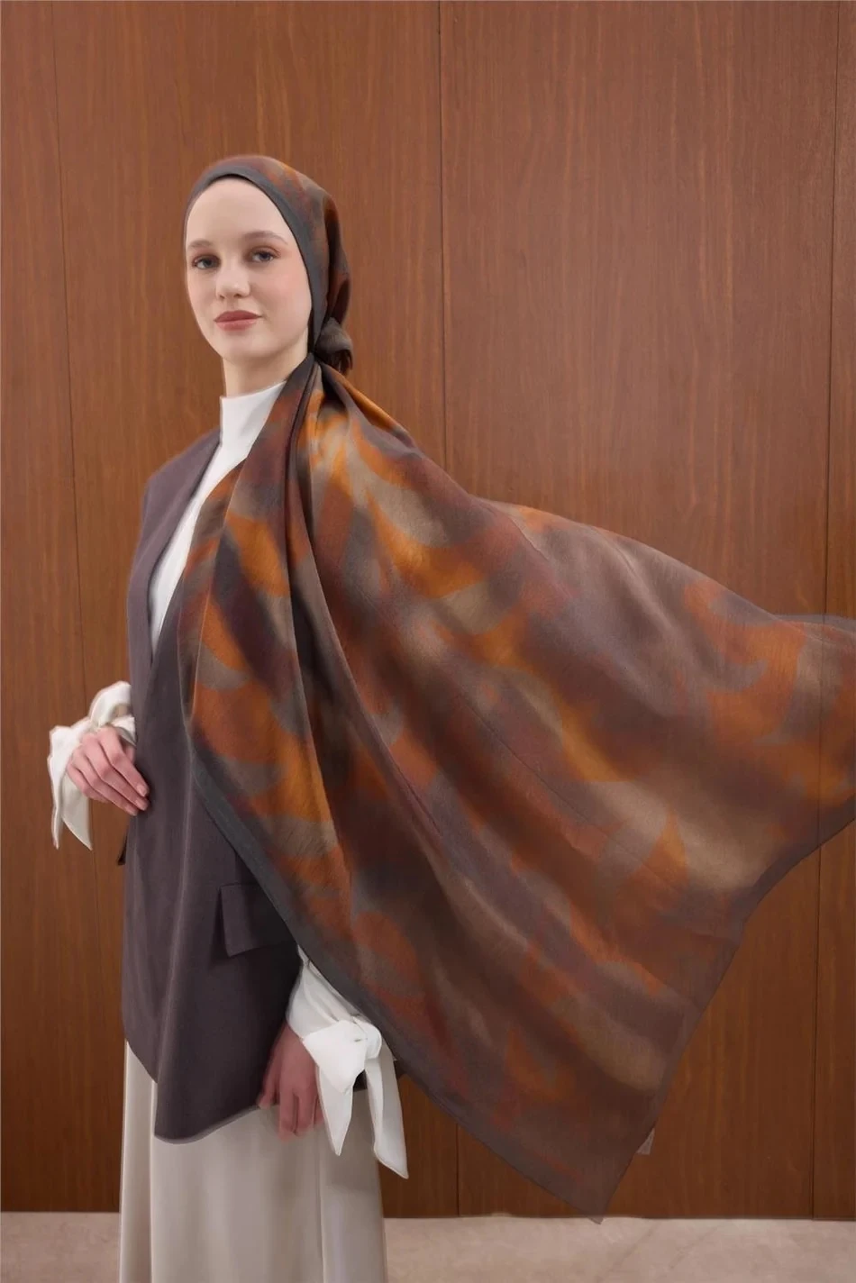09 Silk Home Dalga Desenli Viskon Mayda Şal