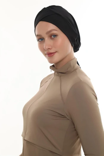 SİYAH Çapraz Pratik Havuz Bone