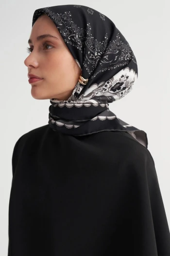 06 Carell Desenli Twill Eşarp