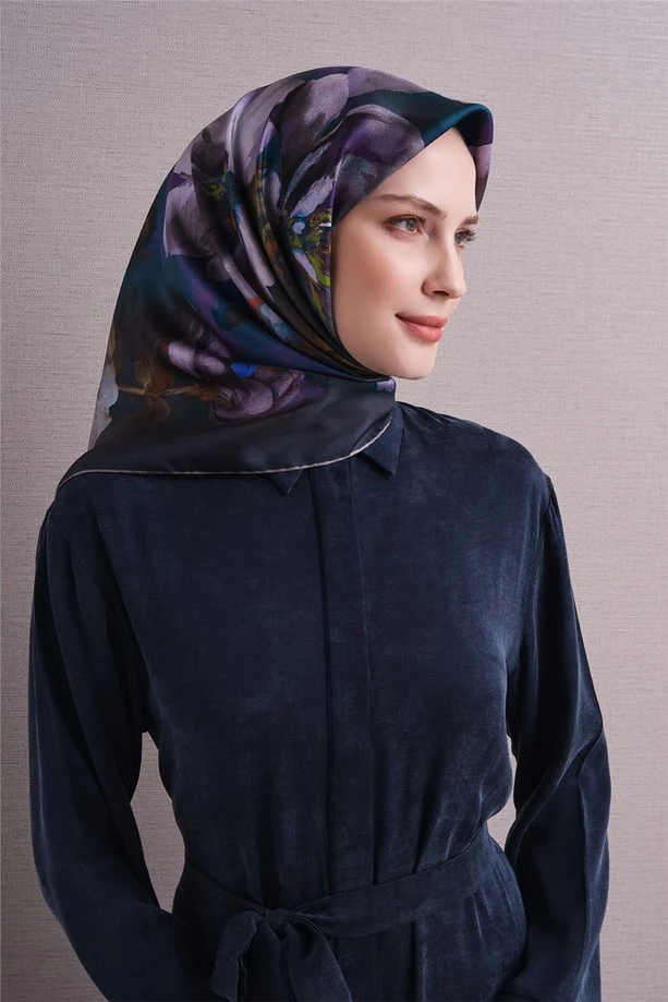 23 Armine Sura İpek Eşarp 9611D