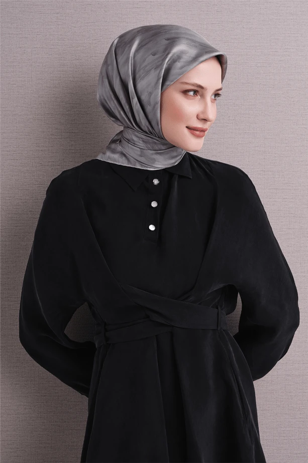 80 Armine Sura İpek Eşarp 9630D