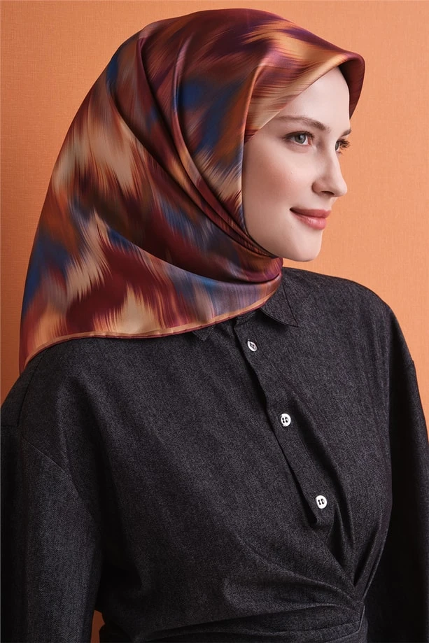 85 Armine Sura İpek Eşarp 9605D