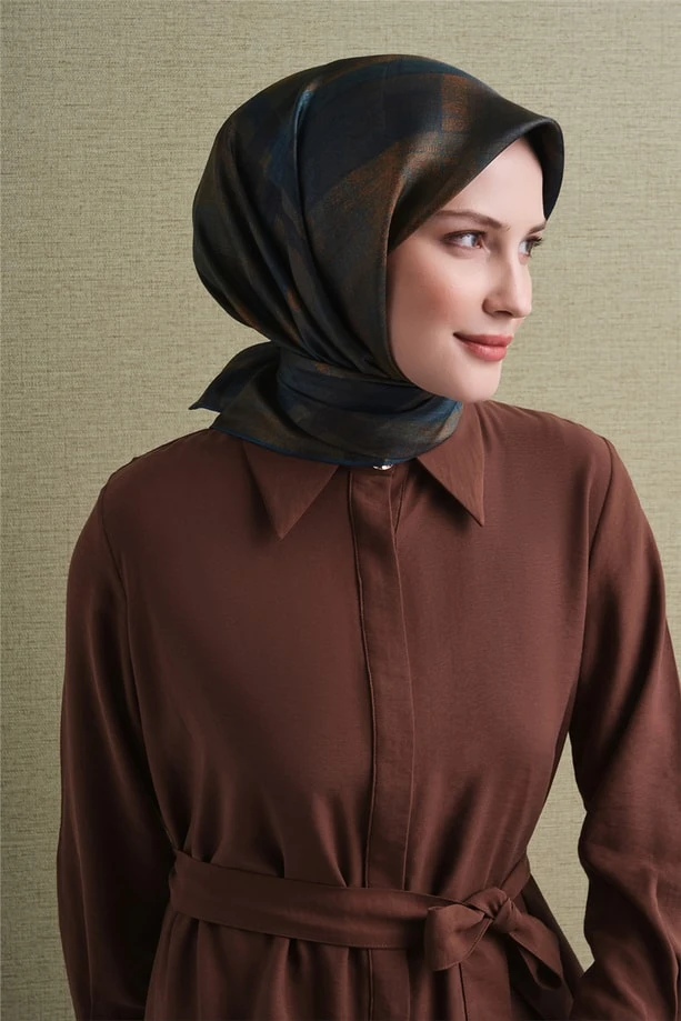 07 Armine Sura İpek Eşarp 9618D