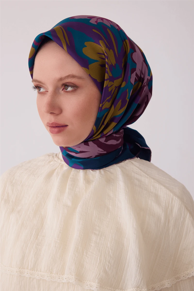 09 Belli Twill İpek Eşarp 4416D