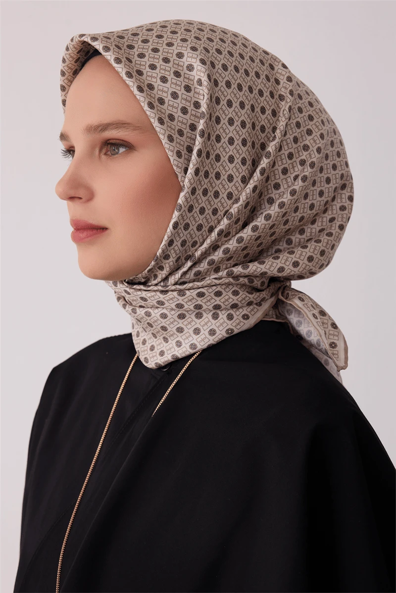 31 Belli Twill İpek Eşarp 4418D