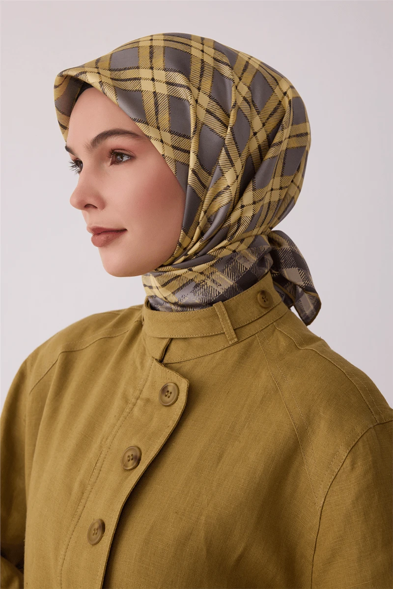 33 Belli Twill İpek Eşarp 4421D