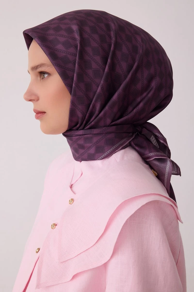 36 Belli Twill İpek Eşarp 4425D