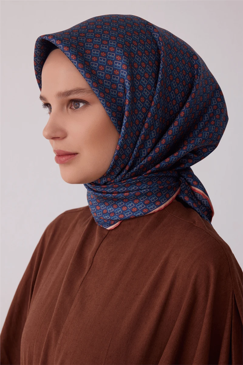 37 Belli Twill İpek Eşarp 4418D