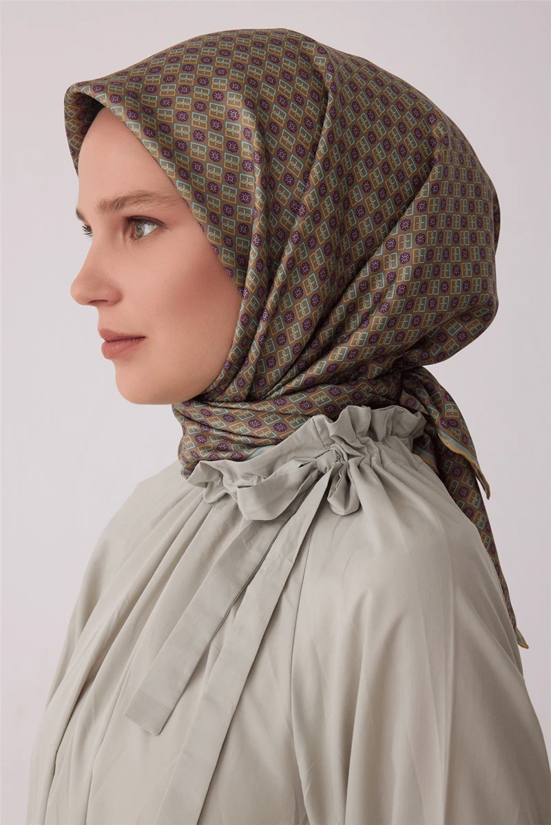 38 Belli Twill İpek Eşarp 4418D