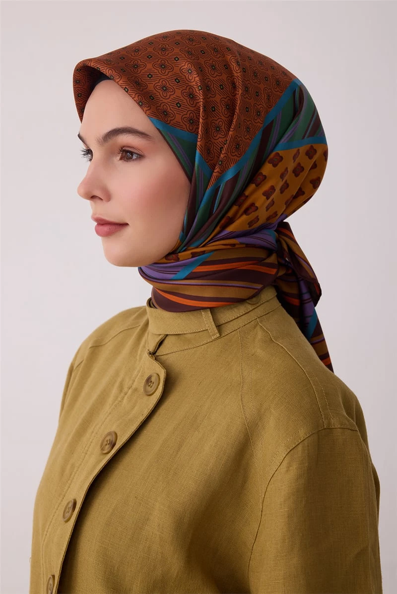 51 Belli Twill İpek Eşarp 4423D