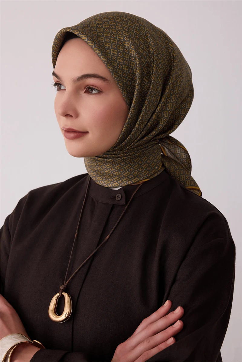 52 Belli Twill İpek Eşarp 4418D